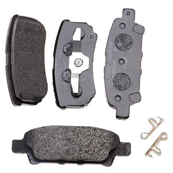 Eicher Premium Rear Brake Pads Mitsubishi Outlander | Euro Car Parts