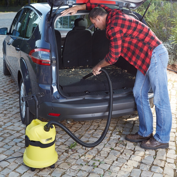 Karcher WD2 WET AND DRY VACUUM CLEANER Euro Car Parts