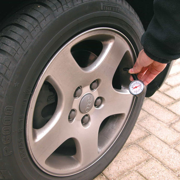 Carpoint Tyre pressure gauge 0,5/3,5 bar