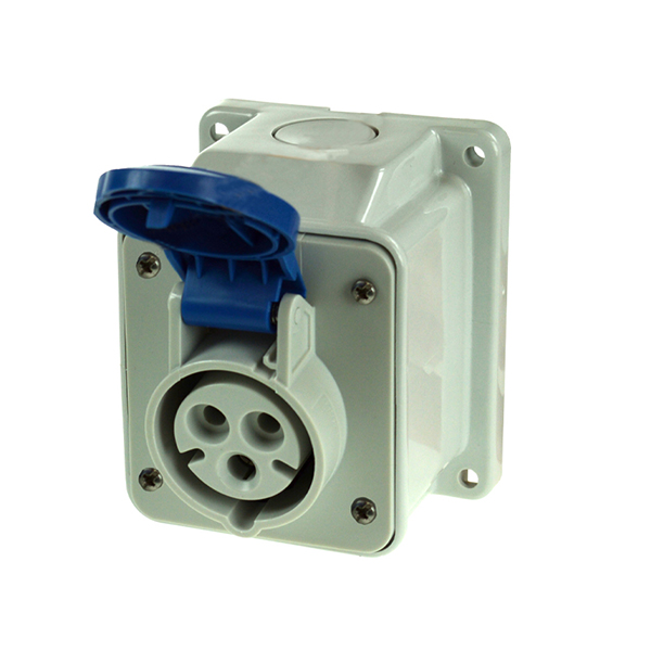 Maypole 16A 240V 3Pin Surface Mounted 16A Socket Outlet