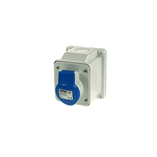 Maypole 16A 240V 3Pin Surface Mounted 16A Socket Outlet