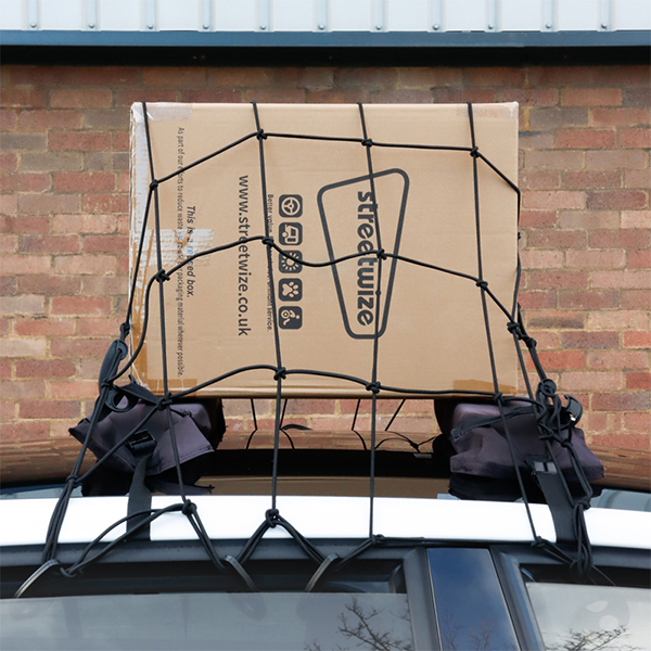 Streetwize CARGO NET 90 X 115 CM WITH 12 HOOKS